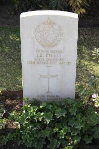 Ismailia War Memorial Cemetery - Bylett, John David